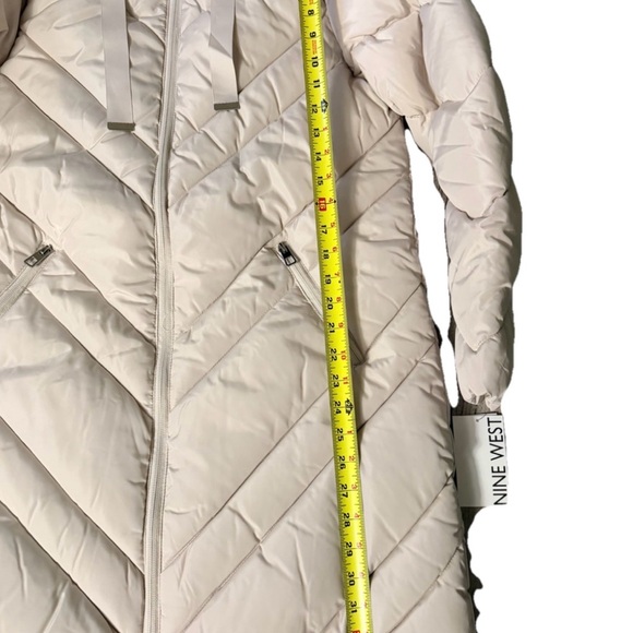 Nine West Women’s Size M Chevron Quilted Puffer Jacket. Cream. New with Tags - Picture 10 of 13